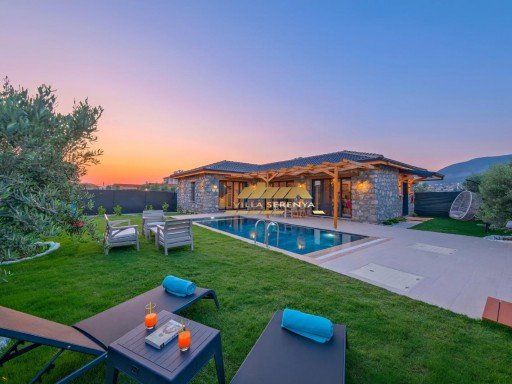 Villa SERENYA