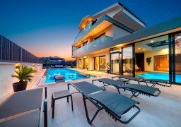 Villa AZUREA