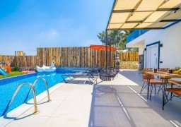 Villa MYSTA