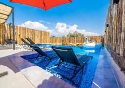 Villa MYSTA