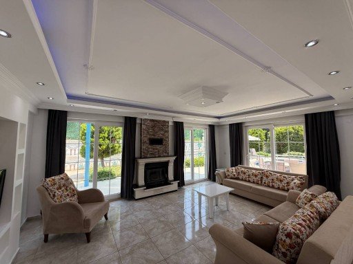 Villa ZENORA
